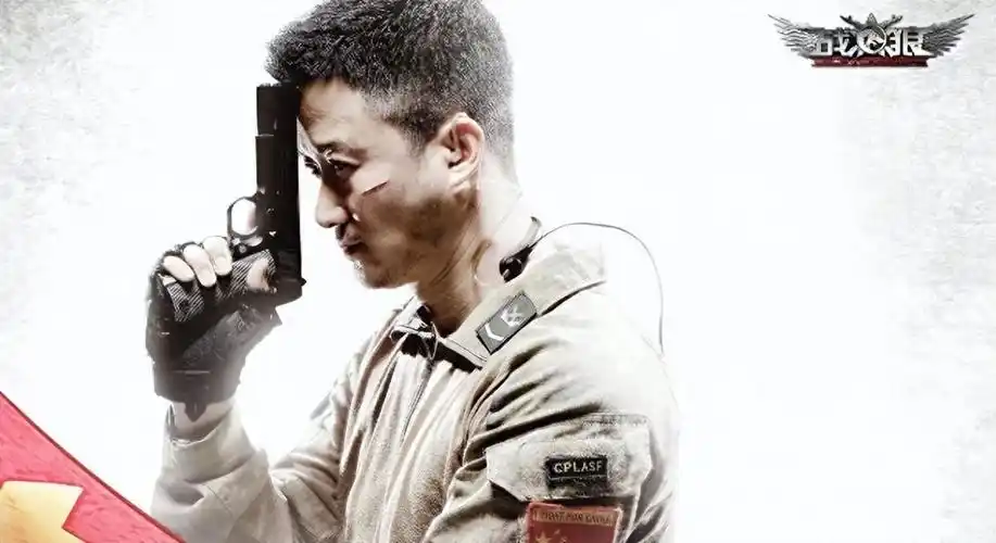 回顾吴京22岁到49岁从小鲜肉到百亿影帝铁血硬汉的艰辛之路