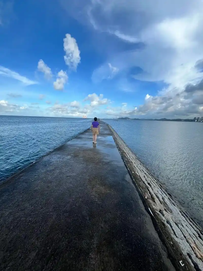 去看清晨的日出,去追绚彩的日落,短暂的人生啊!多去看看不同的 - 抖音
