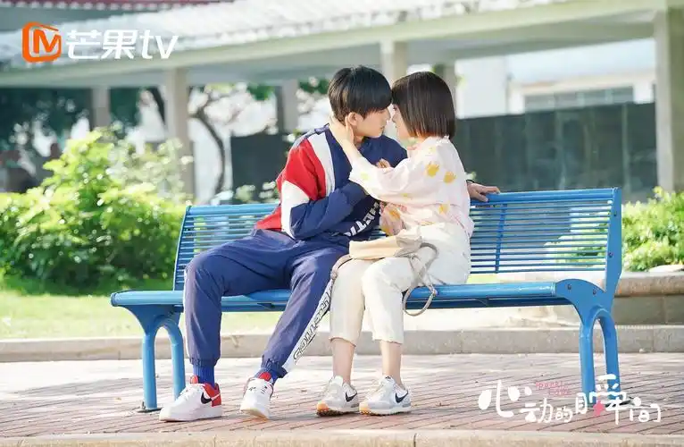 心动的瞬间定档一场一电钟情的甜蜜闹剧