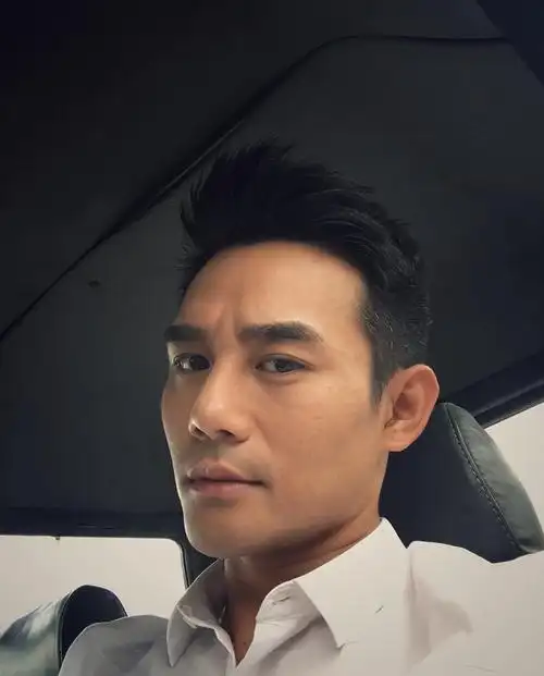 王凯自拍的迷人照