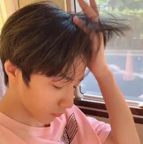 微信头像时代少年团刘耀文