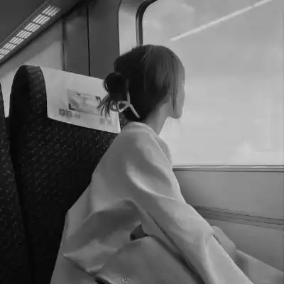 119张美丽霸气黑白美女头像_女生头像_头像屋