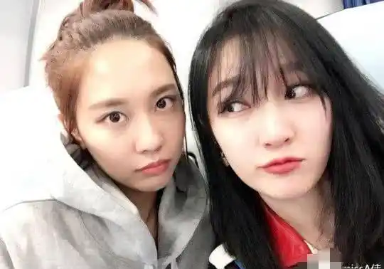 曾和秀智同组合出道,孟佳王霏霏如今各自发展却依旧亲如姐妹_网友