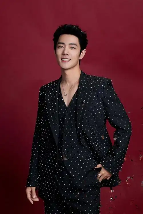 肖战红西装大背头##肖战