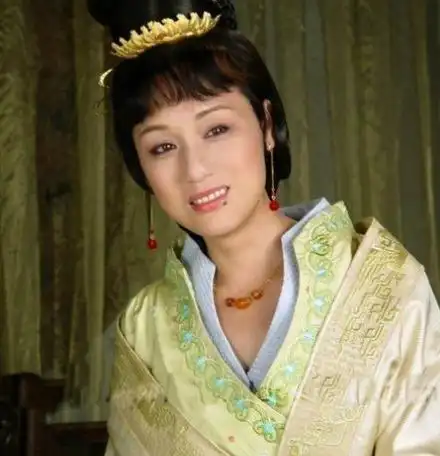 【图】李建群个人资料照片曝光 揭秘其与著名导演的感情经历