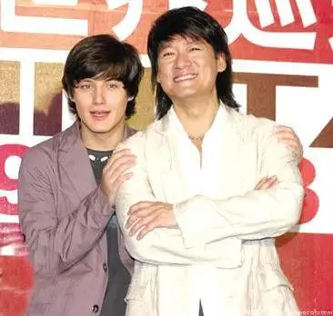 展开全部 儿子,周厚安