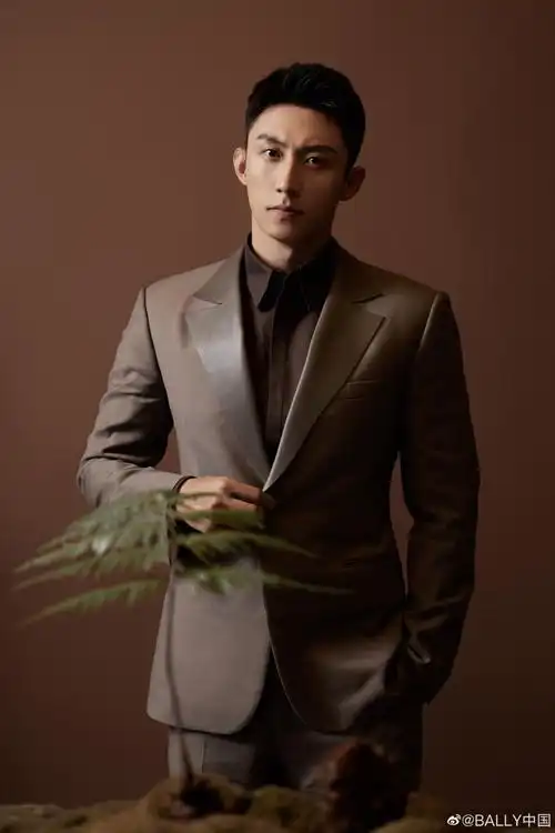 bally星闻##大年初二##bally全球品牌代言人黄景瑜