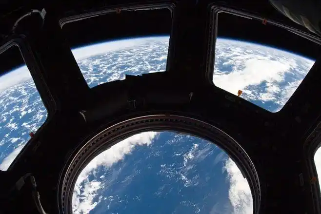 从太空拍摄地球