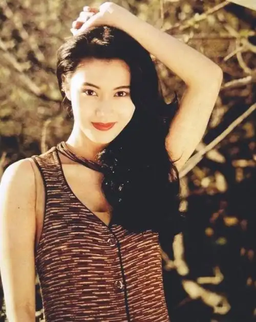 6位90年代"港星美人",黎姿嫁给富豪诞下4子,王祖贤至今仍单身