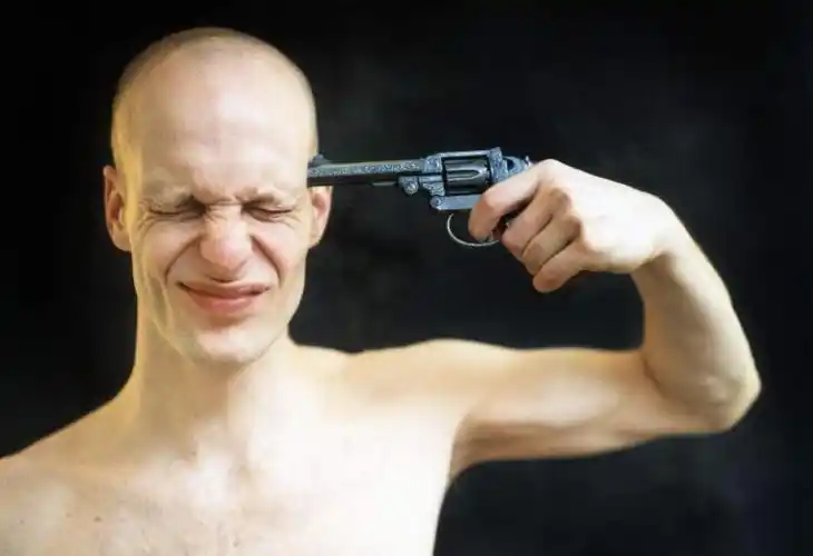 头部被子弹击中枪会什么后果?活下来的几率只有5%