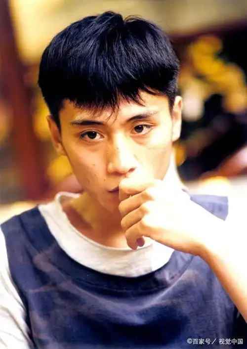 有种"差距"叫婚后11年,刘烨没变样,安娜却犯了洋媳妇"通病"