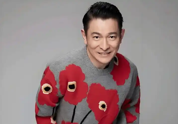 姐姐把他带大,成名后与其断绝关系,知道原因后,都觉得他做得对_刘德华