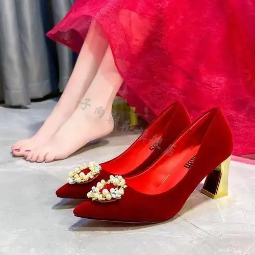 子向中式婚鞋女新款酒红色高跟结婚鞋秀禾婚纱两穿新娘鞋红色细跟无