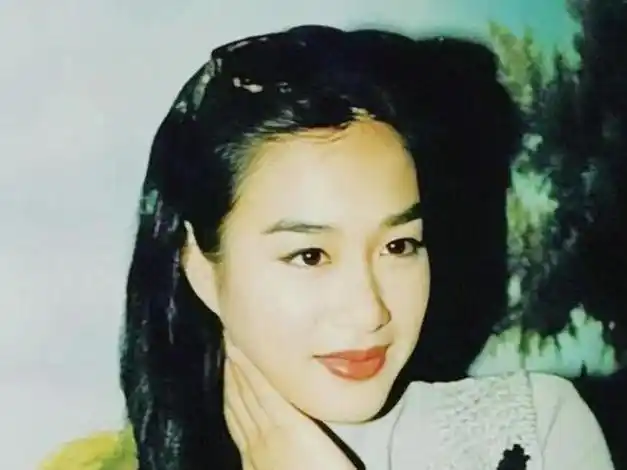 "钟丽缇的传奇人生:选美冠军,事业辉煌,爱情坎坷!