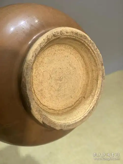 宋代紫金釉双耳瓶