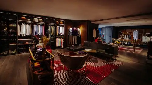 溢高yigao 供应链伙伴 上海徐家汇西装西服定制旗舰店 高级定制展厅