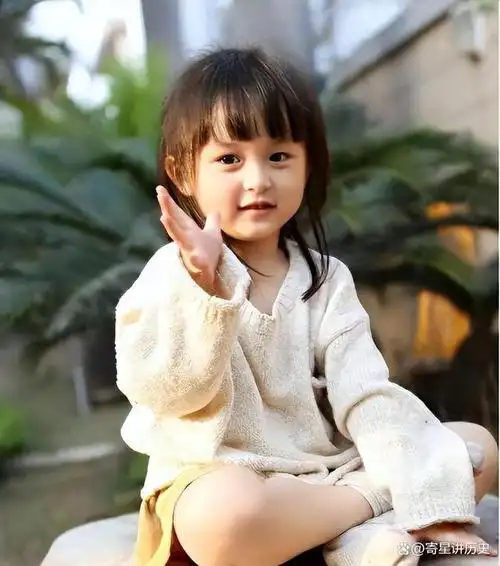 张嘉译的6个"女儿",前5个都越来越火,仅有她她渐渐被遗忘