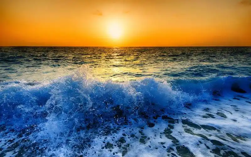 壁纸大海波浪太阳天空日落喷射