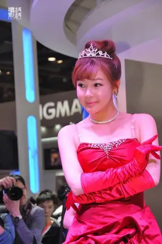 p&e展会上火爆的韩国妹妹