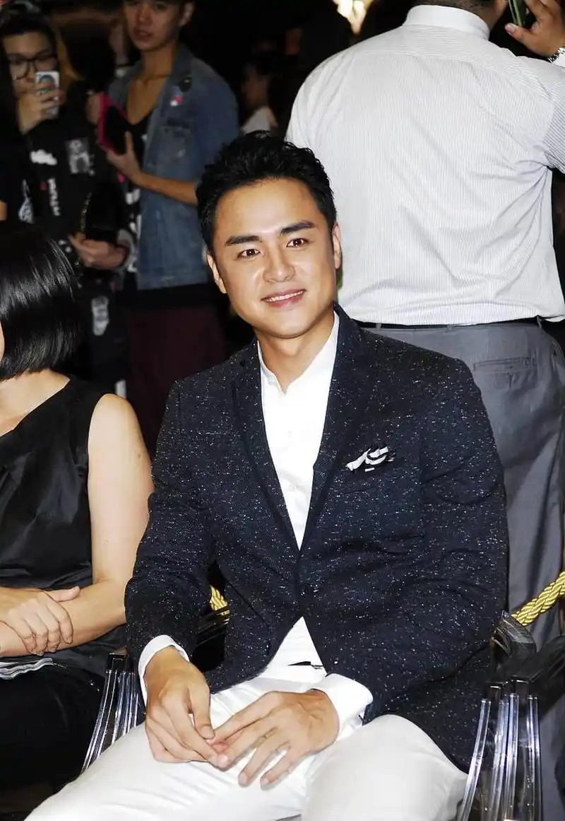 明道发文宣布妻子怀二胎!