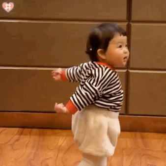 萌娃丸子妹表情包动图