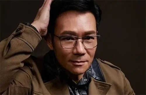 张兆辉和女儿感情非同一般被称为tvb冻龄男艺人