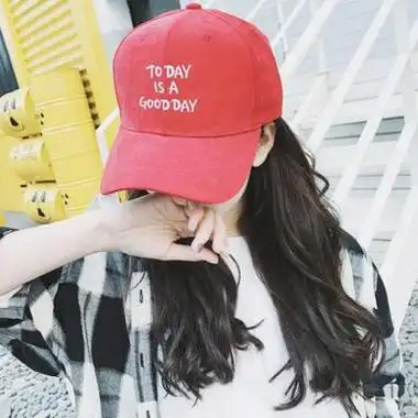 高清好看很酷的戴帽子的头像女图片