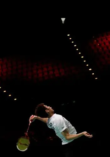 图文全英公开赛林丹晋级八强超级丹跃起扣杀