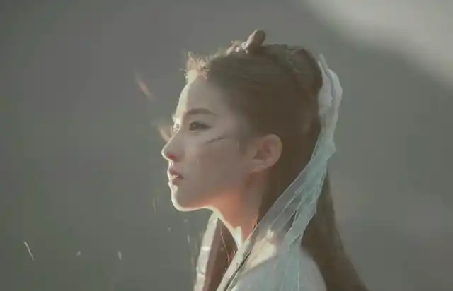 刘亦菲只能是神仙姐姐吗?