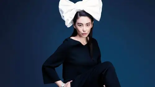 张雨绮性感时尚写真