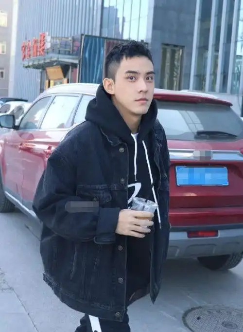 就包含了曾在《模范棒棒堂》中亮相过的「呱呱」蔡振廷(原名蔡贵霖)