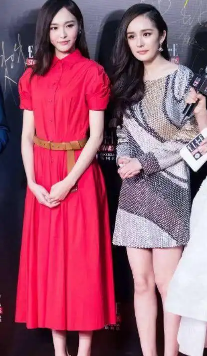 172的唐嫣和173的关晓彤撞上破洞裤这才是真正的大长腿