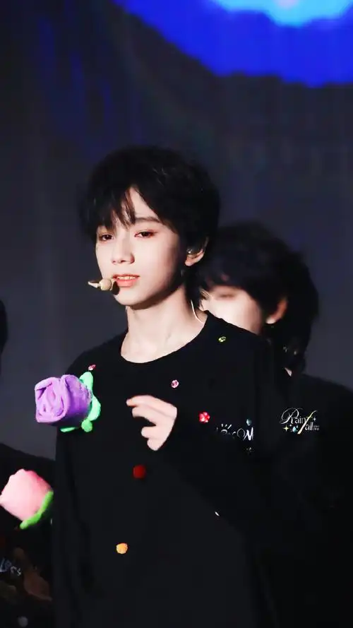 街舞少年##王橹杰 拾肆峥嵘意气##王橹杰 四代惊鸿主唱