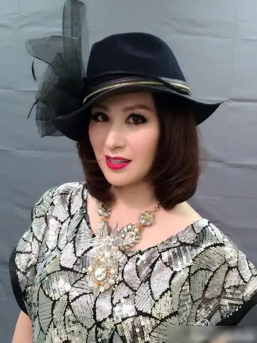 张卫健前女友tvb花旦江欣燕放下12年婚姻伤痛,新剧饰演冻龄妈妈|tvb_