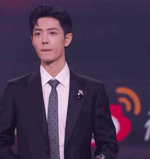 肖战动图2020微博之夜20210228