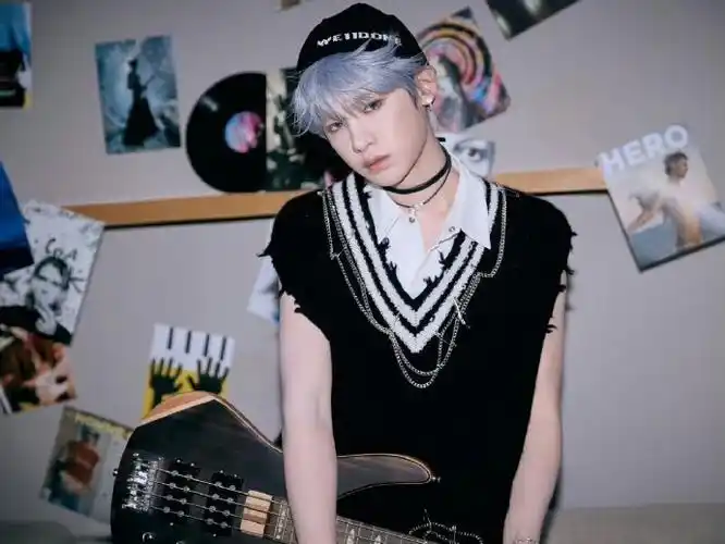 爱豆黄明昊限时回归##黄明昊雾霾蓝夏季限定发色