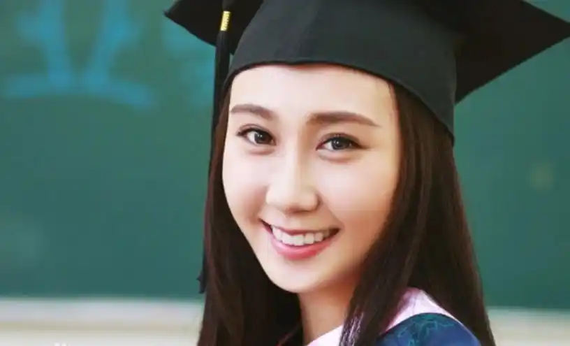 杨迪个人资料简介(34岁嫁水均益,与继女亦诗当闺蜜)-图25