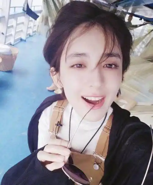 古力娜扎又晒出了一波美照,网友真实的女生就是好看!