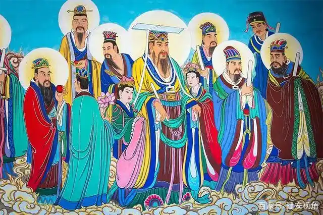 站在南天门俯瞰人间的天界神仙.(王建安   摄影)