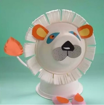 艺术创想:《废旧材料进行手工制作》