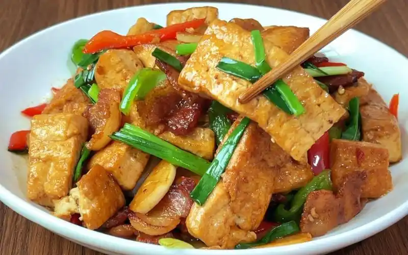 家常烧豆腐这样做真好吃,鲜香入味,超下饭