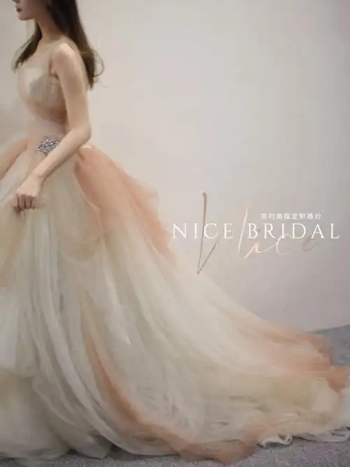 武汉试纱在逃女明星78小众王薇薇婚纱