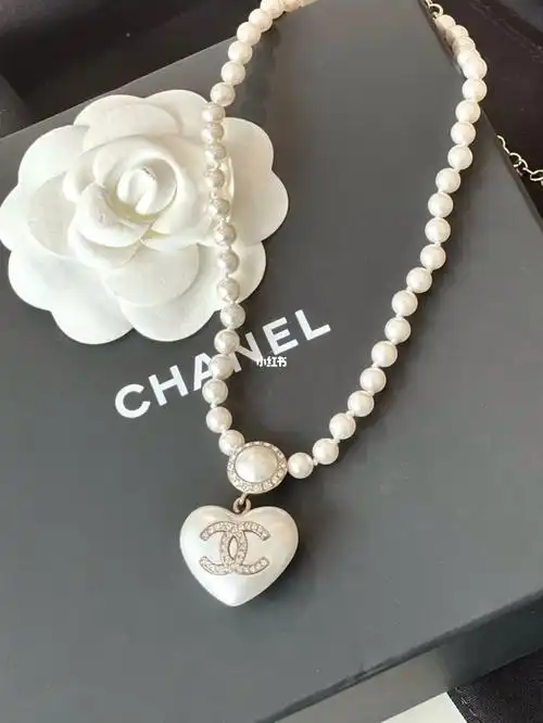 全新chanel香奈儿珍珠爱心白色镶钻项链香奈儿chanel项链七夕礼物
