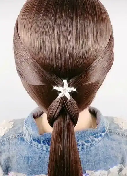 四十岁以后的女人低马尾这样扎