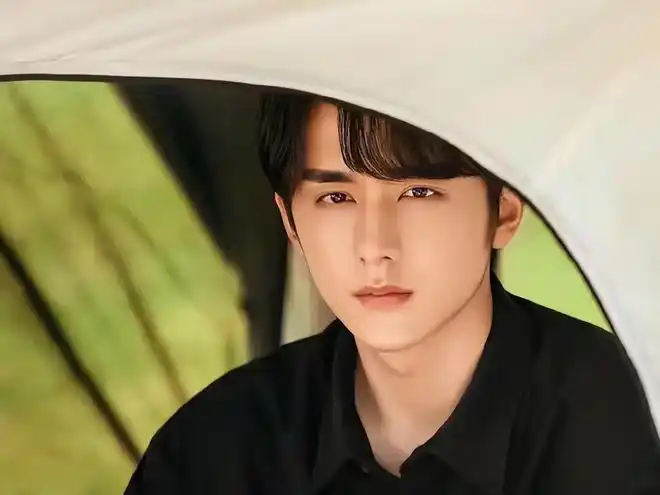 张新成首部大男主剧宣发携手杨紫领衔出演角色设定量身定做