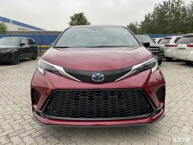 21款丰田塞纳女士喜欢的红色天津专卖店颜色多配置全全国分期