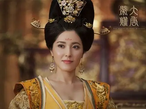 《大唐荣耀》曾黎饰演杨贵妃