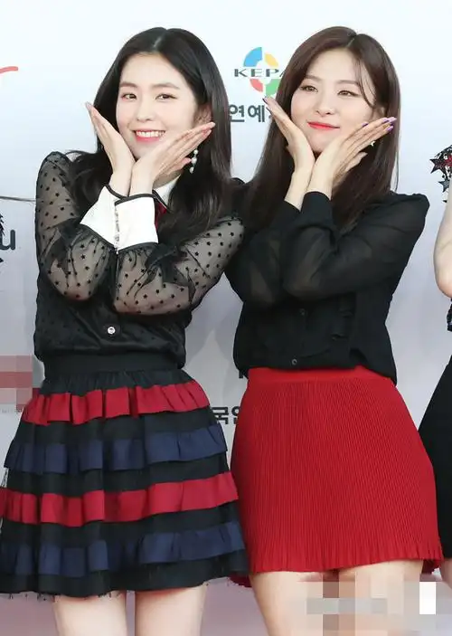 exo宇宙少女twice齐亮相2017梦想演唱会红毯程潇周洁琼同台比美董思成