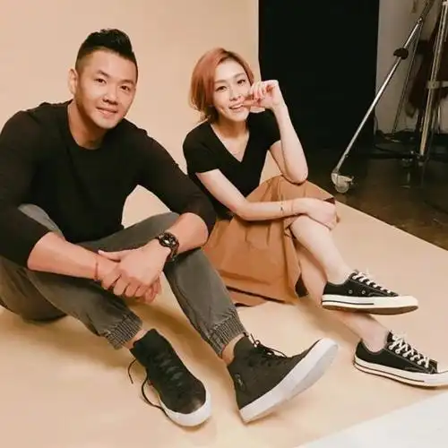 陈建州再发文暗示范玮琪别理张韶涵,韩红曾用四个字表达立场