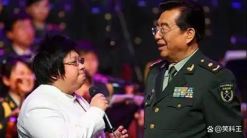 韩红父亲身份被曝光隐瞒了30年的秘密揭晓难怪无人敢惹